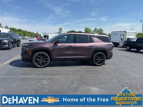 Used 2024 Chevrolet Traverse RS w/ LPO, Floor Liner Package AWD/4WD image 3