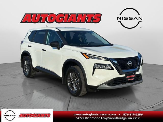 Used 2023 Nissan Rogue S AWD/4WD image 1