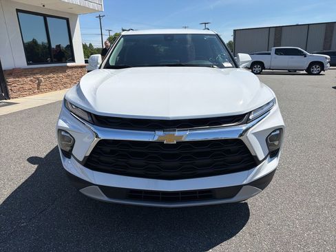 Used 2024 Chevrolet Blazer LT w/ Convenience Package FWD image 10