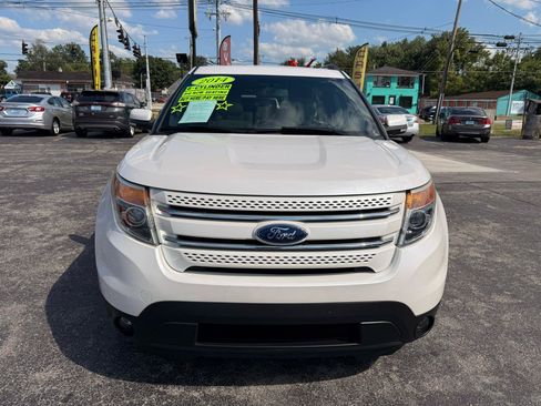 Used 2014 Ford Explorer Limited w/ Equipment Group 301A FWD image 2
