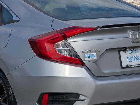 Used 2020 Honda Civic Sport image 10