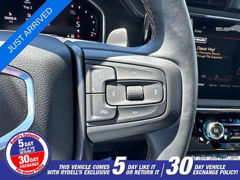 Used 2023 GMC Sierra 1500 AT4 w/ Technology Package AWD/4WD image 15