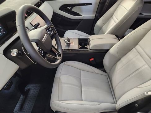 New 2026 Land Rover Range Rover Evoque S AWD/4WD image 14