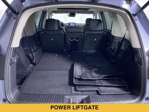 Used 2025 Honda Pilot Touring image 15