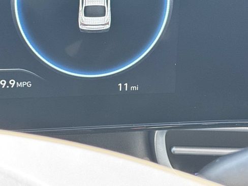 New 2025 Hyundai Elantra SEL FWD image 29