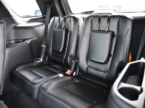 Used 2016 Ford Explorer Limited w/ Equipment Group 301A AWD/4WD image 16