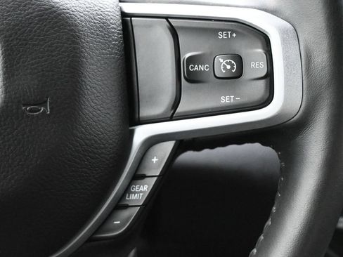 Used 2021 RAM 1500 Big Horn AWD/4WD image 6