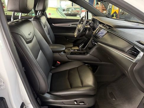Used 2023 Cadillac XT5 Luxury AWD/4WD image 13