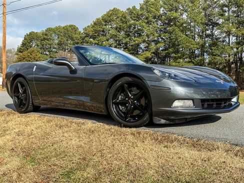 Used 2013 Chevrolet Corvette Convertible image 31