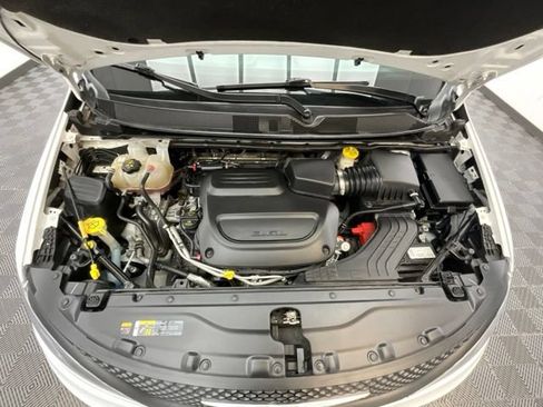 Used 2024 Chrysler Voyager LX FWD image 26