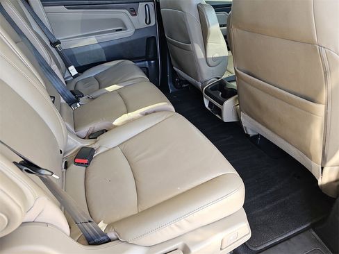 Used 2018 Honda Odyssey EX-L image 11