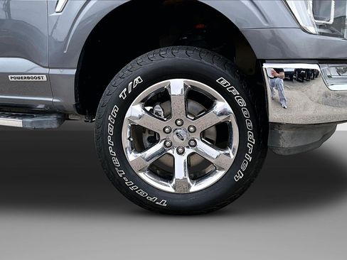 Used 2021 Ford F150 Lariat w/ Equipment Group 502A High AWD/4WD image 9