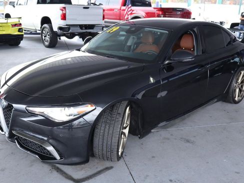 Used 2019 Alfa Romeo Giulia Ti Sport w/ Quick Order Package 22U Sport image 9