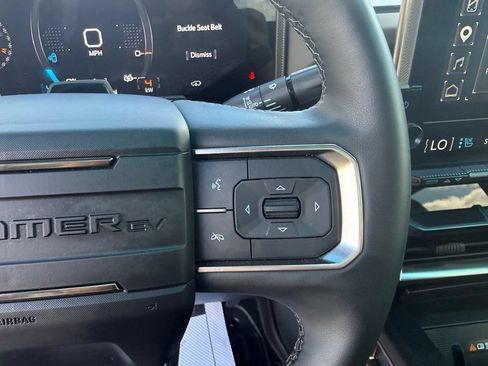 Used 2025 GMC Hummer EV 3X AWD/4WD image 33