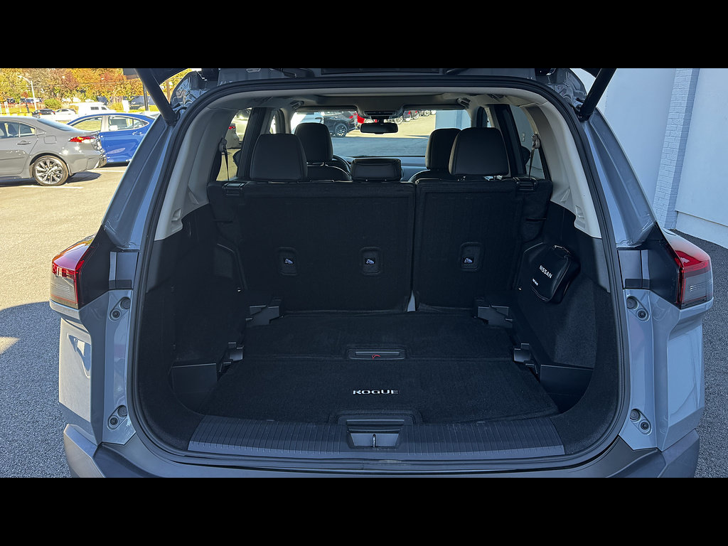 Used 2023 Nissan Rogue SL w/ SL Premium Package AWD/4WD image 10