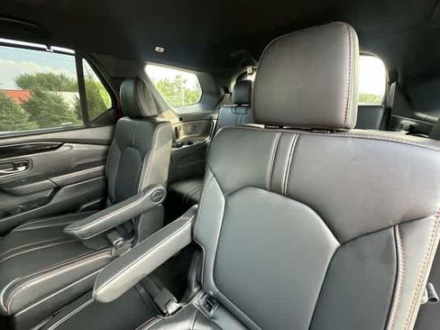 Used 2024 Honda Pilot TrailSport image 18