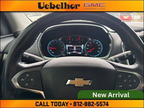 Used 2019 Chevrolet Traverse LT w/ LT Premium Package AWD/4WD image 30