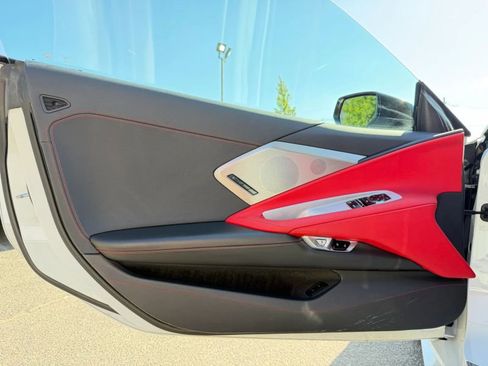Used 2022 Chevrolet Corvette Stingray Preferred Cpe w/ Z51 Performance Package RWD image 10