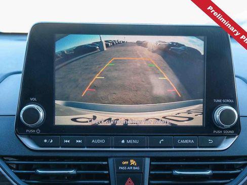 Used 2023 Nissan Altima 2.5 SV FWD image 19