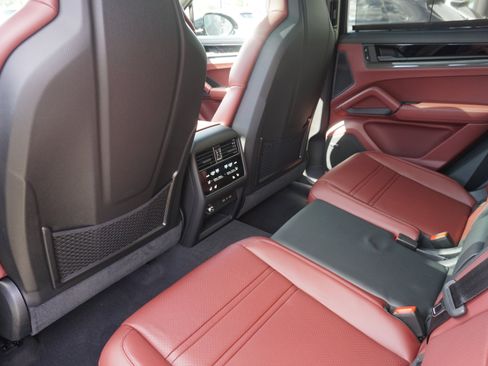 New 2026 Porsche Cayenne GTS AWD/4WD image 24
