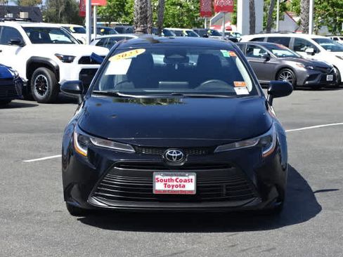 Used 2023 Toyota Corolla LE FWD image 3