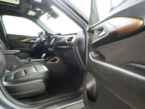 Used 2022 Chevrolet TrailBlazer ACTIV w/ Sun and Liftgate Package FWD image 10