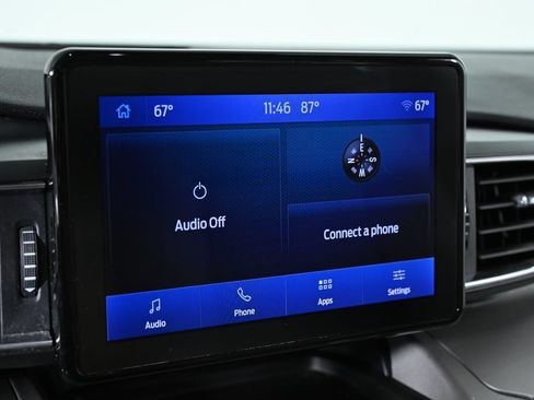 Used 2023 Ford Explorer XLT w/ Equipment Group 202A AWD/4WD image 16