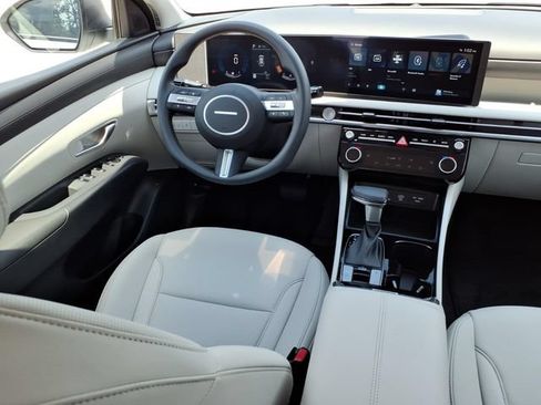New 2026 Hyundai Tucson SEL Plus FWD image 4