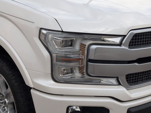 Used 2018 Ford F150 Platinum w/ Equipment Group 701A Luxury image 10