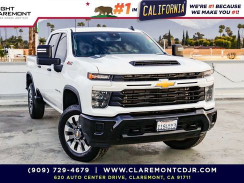 Used 2024 Chevrolet Silverado 2500 Custom w/ Custom Value Package image 1