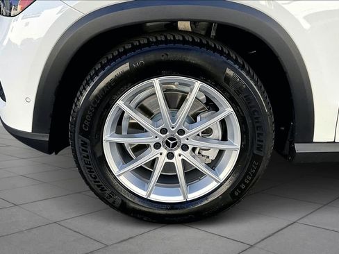 Used 2025 Mercedes-Benz GLE 350 4MATIC image 10