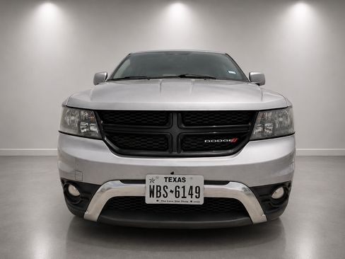 Used 2017 Dodge Journey Crossroad FWD image 7
