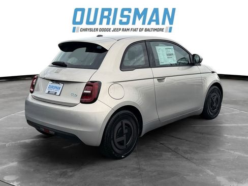 New 2025 FIAT 500 e image 6