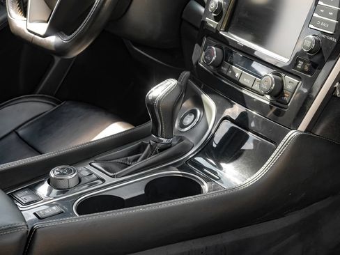 Used 2021 Nissan Maxima 3.5 SV w/ Floor Mat Group FWD image 22