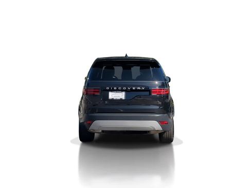 Certified 2024 Land Rover Discovery S image 7