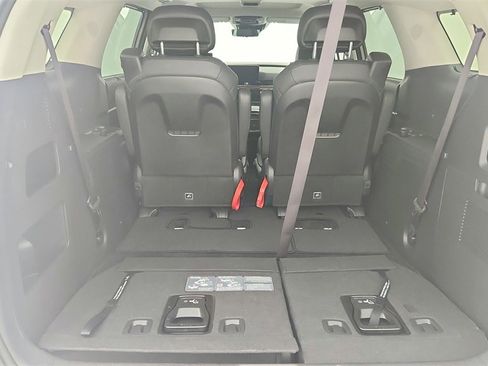 Used 2025 Kia Carnival SX Prestige image 39