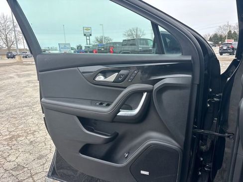 Used 2022 Chevrolet Blazer Premier w/ Enhanced Convenience Package AWD/4WD image 19