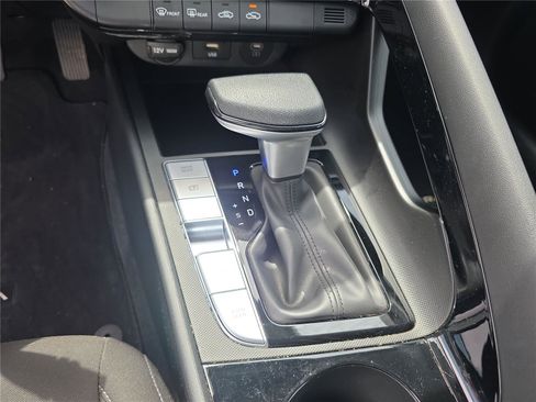 Certified 2025 Hyundai Elantra Blue image 26