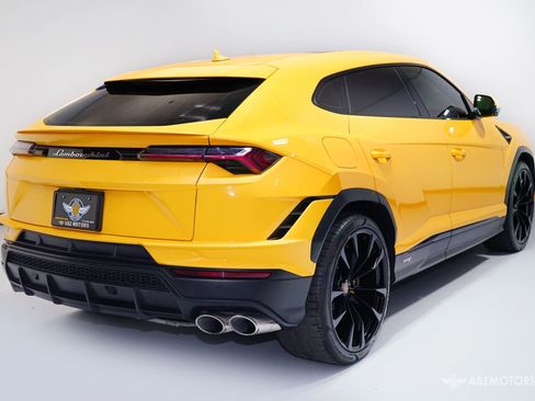 Used 2023 Lamborghini Urus S image 6