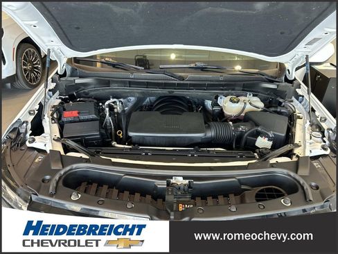 Used 2023 Chevrolet Suburban LS w/ Driver Alert Package AWD/4WD image 9