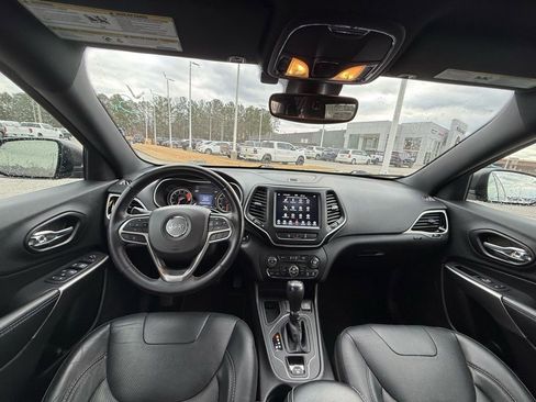 Used 2021 Jeep Cherokee Latitude Lux 80th Anniv w/ Quick Order Package 26U 80TH image 11