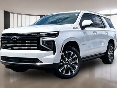 Used 2025 Chevrolet Tahoe High Country AWD/4WD image 1