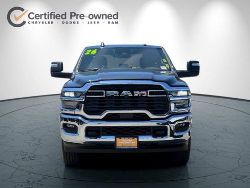 Used 2026 RAM 2500 Big Horn AWD/4WD image 9