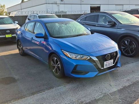 Used 2022 Nissan Sentra SV w/ All-Weather Package FWD image 2