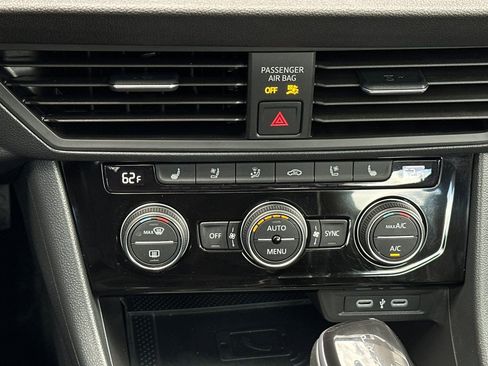 Certified 2024 Volkswagen Jetta SEL image 19