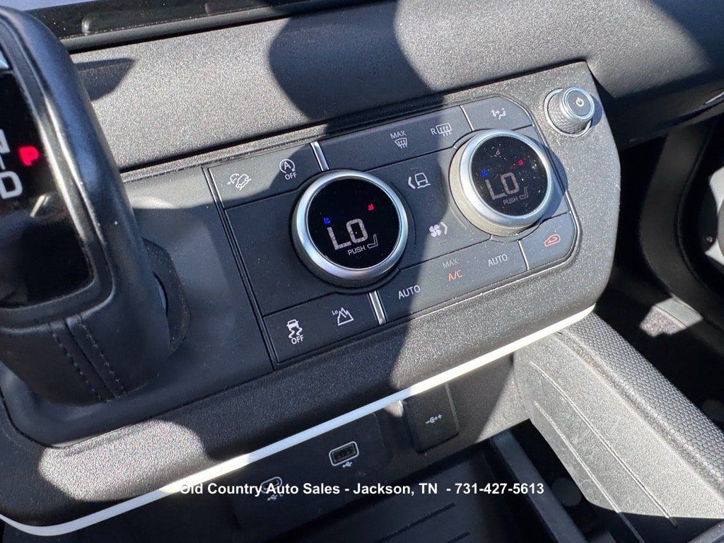 Used 2021 Land Rover Defender 90 X-Dynamic S AWD/4WD image 36