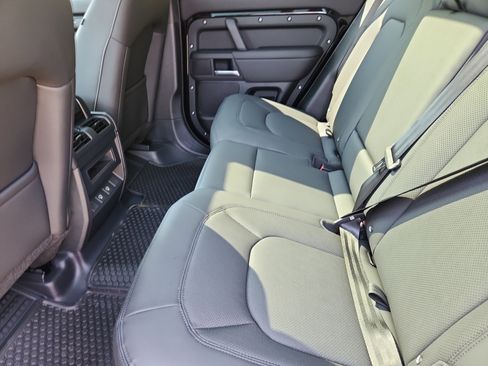 New 2025 Land Rover Defender 110 S image 5