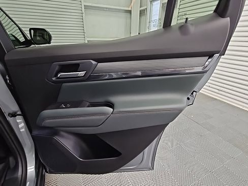 New 2026 GMC Terrain AT4 w/ Convenience Package III AWD/4WD image 37