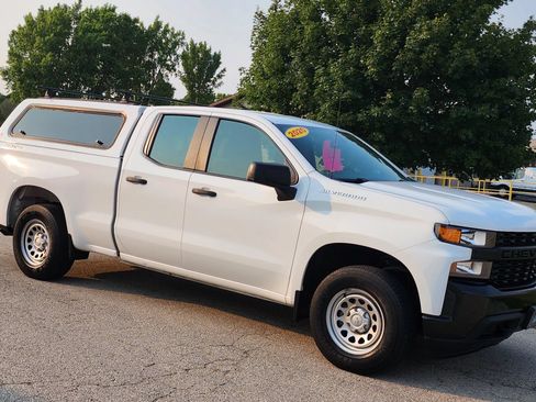 Used 2020 Chevrolet Silverado 1500 W/T w/ Trailering Package AWD/4WD image 2