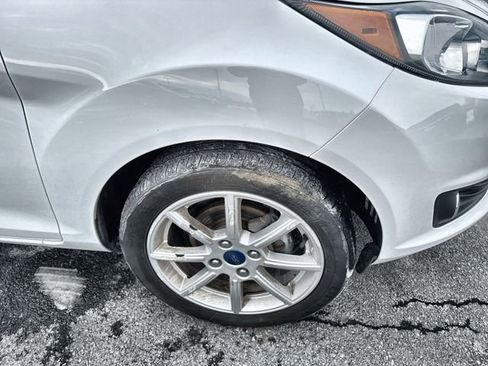 Used 2018 Ford Fiesta SE w/ Equipment Group 201A image 10